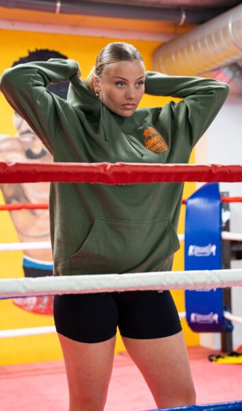 Donker groen hoodie met geborduurd logo - Afbeelding 2